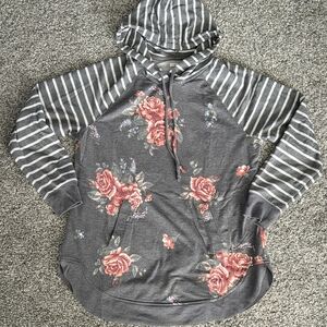 Maurices Floral Gray Hoodie with Striped Sleeves Size Large